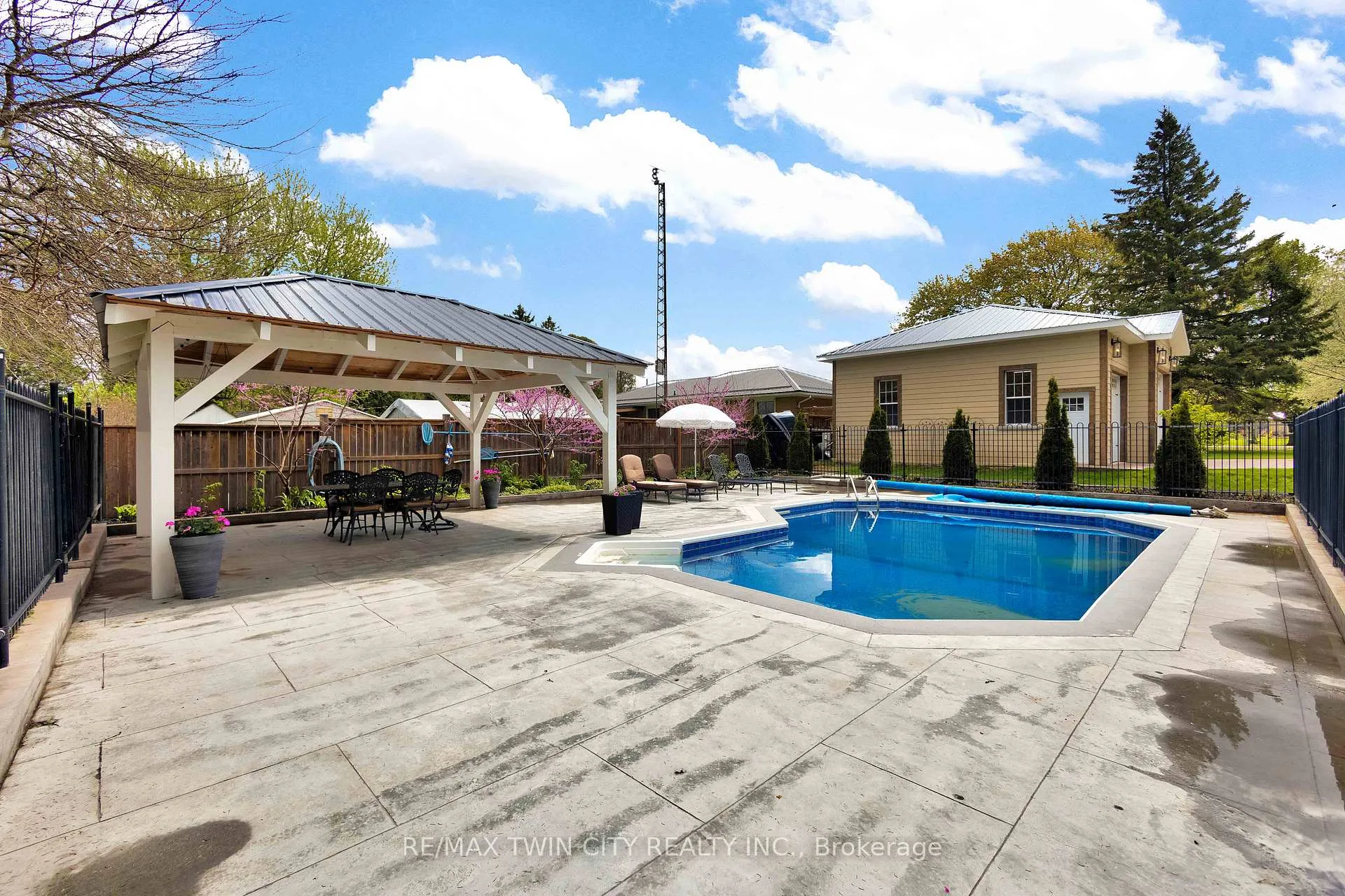 Photo 44 of 651 West Street, Norfolk, Simcoe — HOMEH