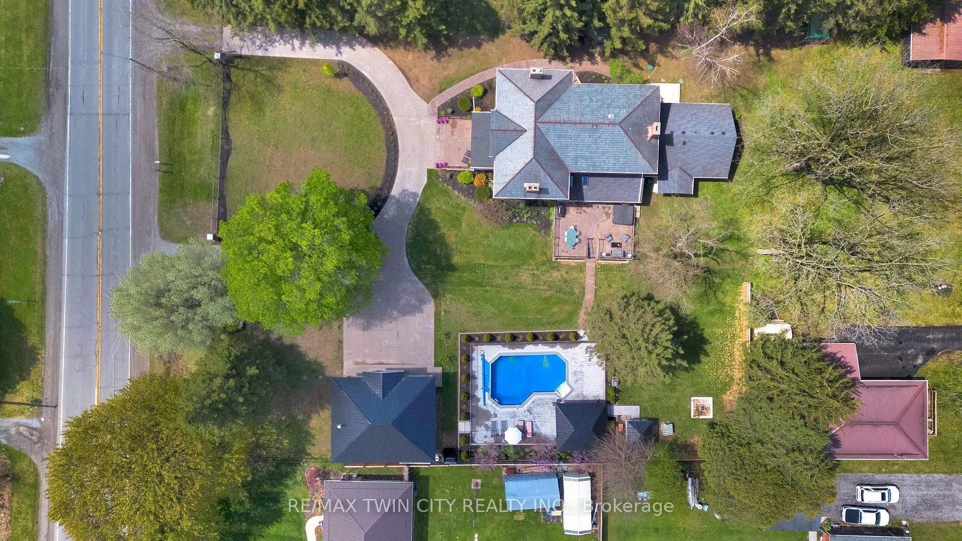 Photo 45 of 651 West Street, Norfolk, Simcoe — HOMEH