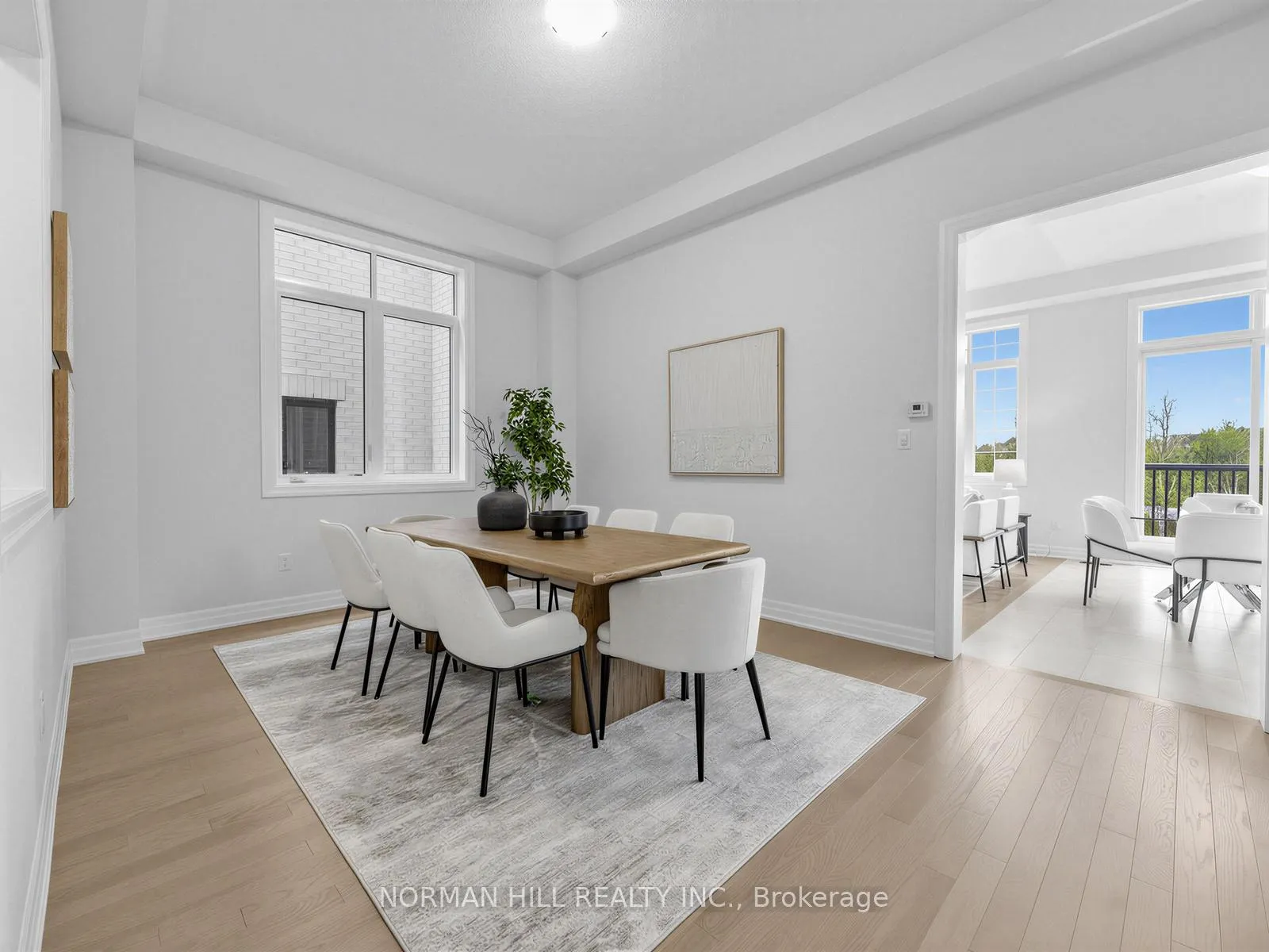 Photo 5 of 134 Antibes Drive, Brampton, Credit Valley — HOMEH