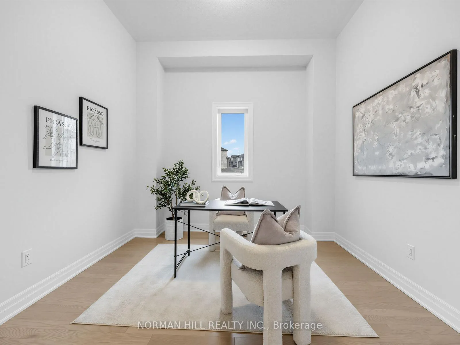 Photo 6 of 134 Antibes Drive, Brampton, Credit Valley — HOMEH