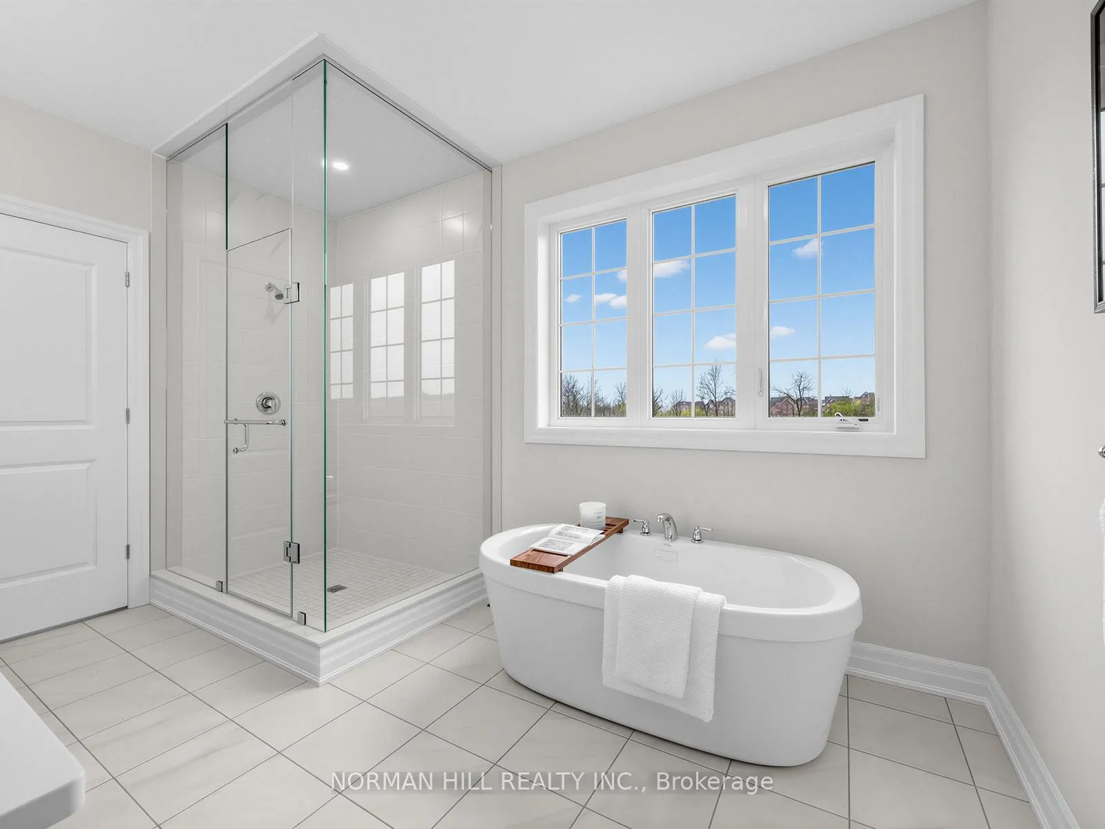 Photo 32 of 134 Antibes Drive, Brampton, Credit Valley — HOMEH