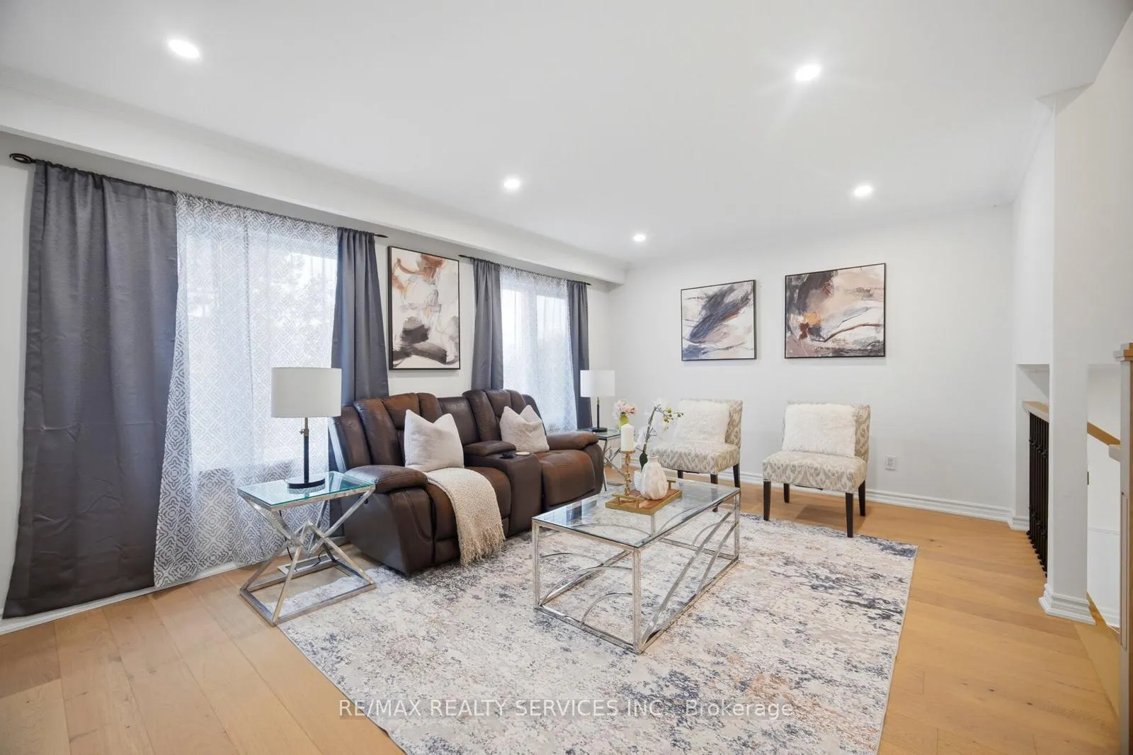 Photo 4 of 24 Foxacre Row, Brampton, Madoc — HOMEH