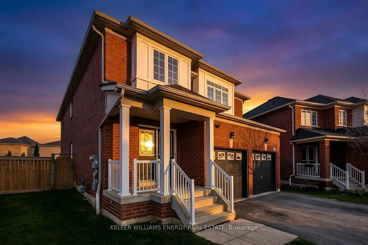 Photo 2 of 49 Harkness Drive, Whitby, Rolling Acres — HOMEH