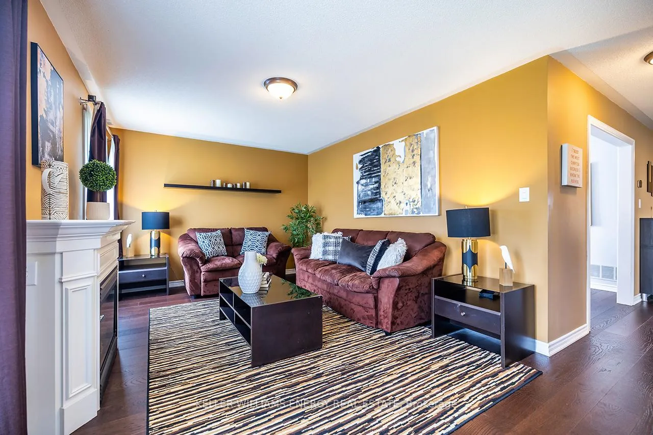Photo 14 of 49 Harkness Drive, Whitby, Rolling Acres — HOMEH