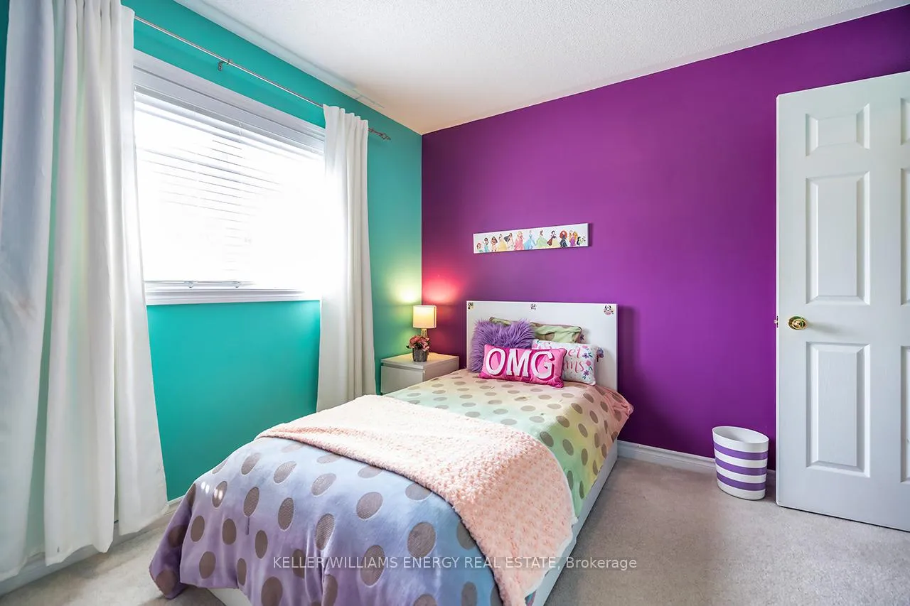 Photo 29 of 49 Harkness Drive, Whitby, Rolling Acres — HOMEH
