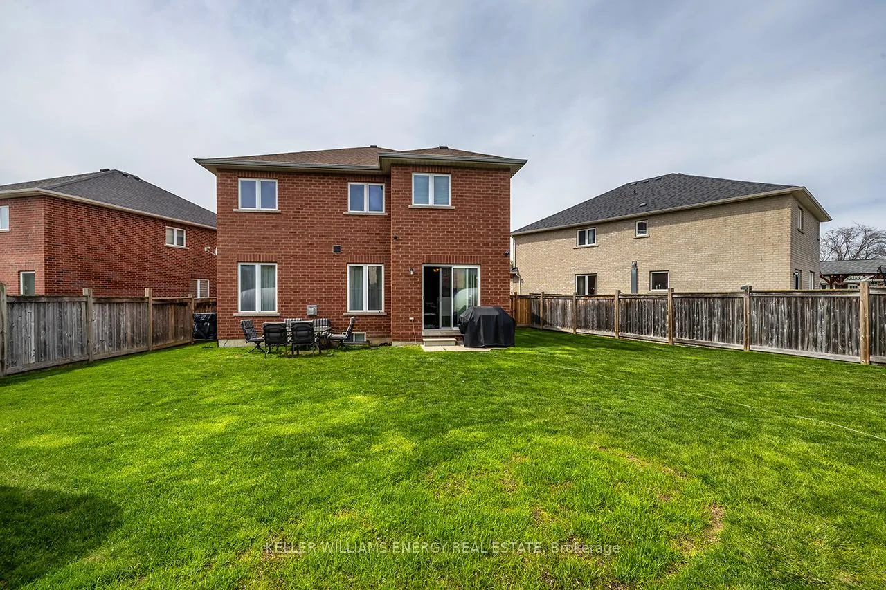 Photo 50 of 49 Harkness Drive, Whitby, Rolling Acres — HOMEH