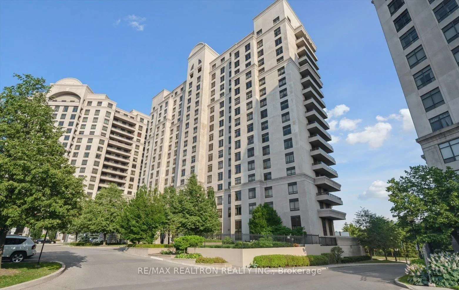Photo 1 of Unit 1606, 9225 Jane Street, Vaughan, Maple — HOMEH