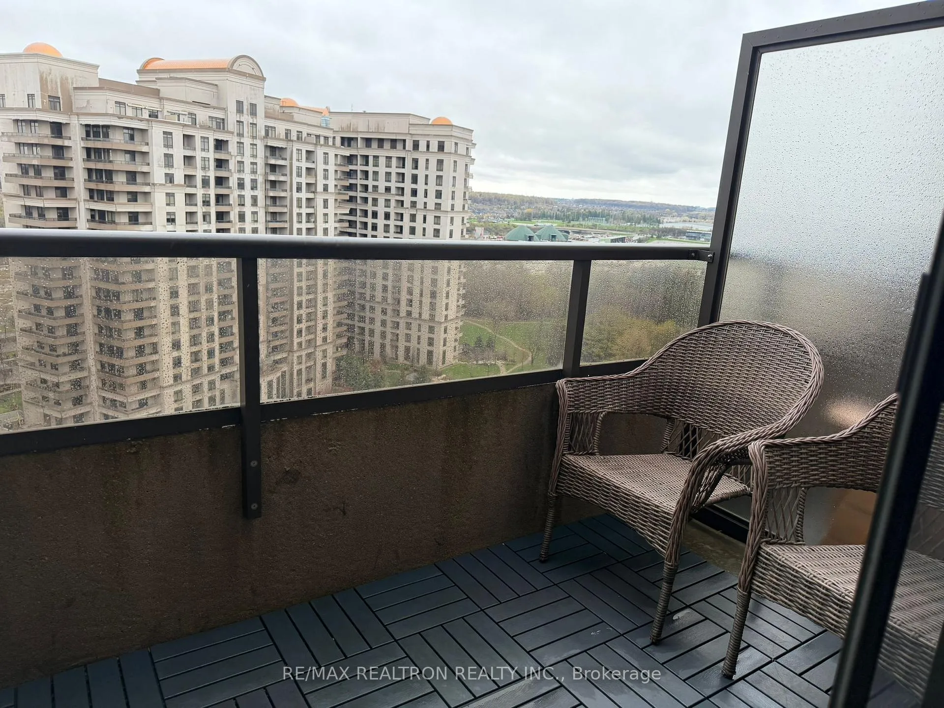 Photo 10 of Unit 1606, 9225 Jane Street, Vaughan, Maple — HOMEH