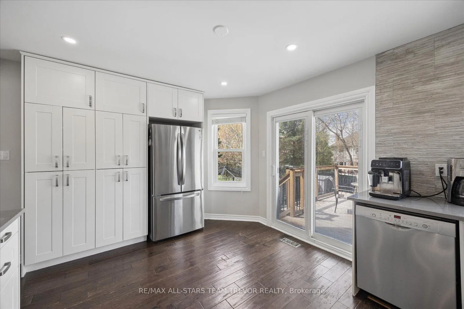 Photo 5 of 106 Carrick Avenue, Georgina, Keswick North — HOMEH
