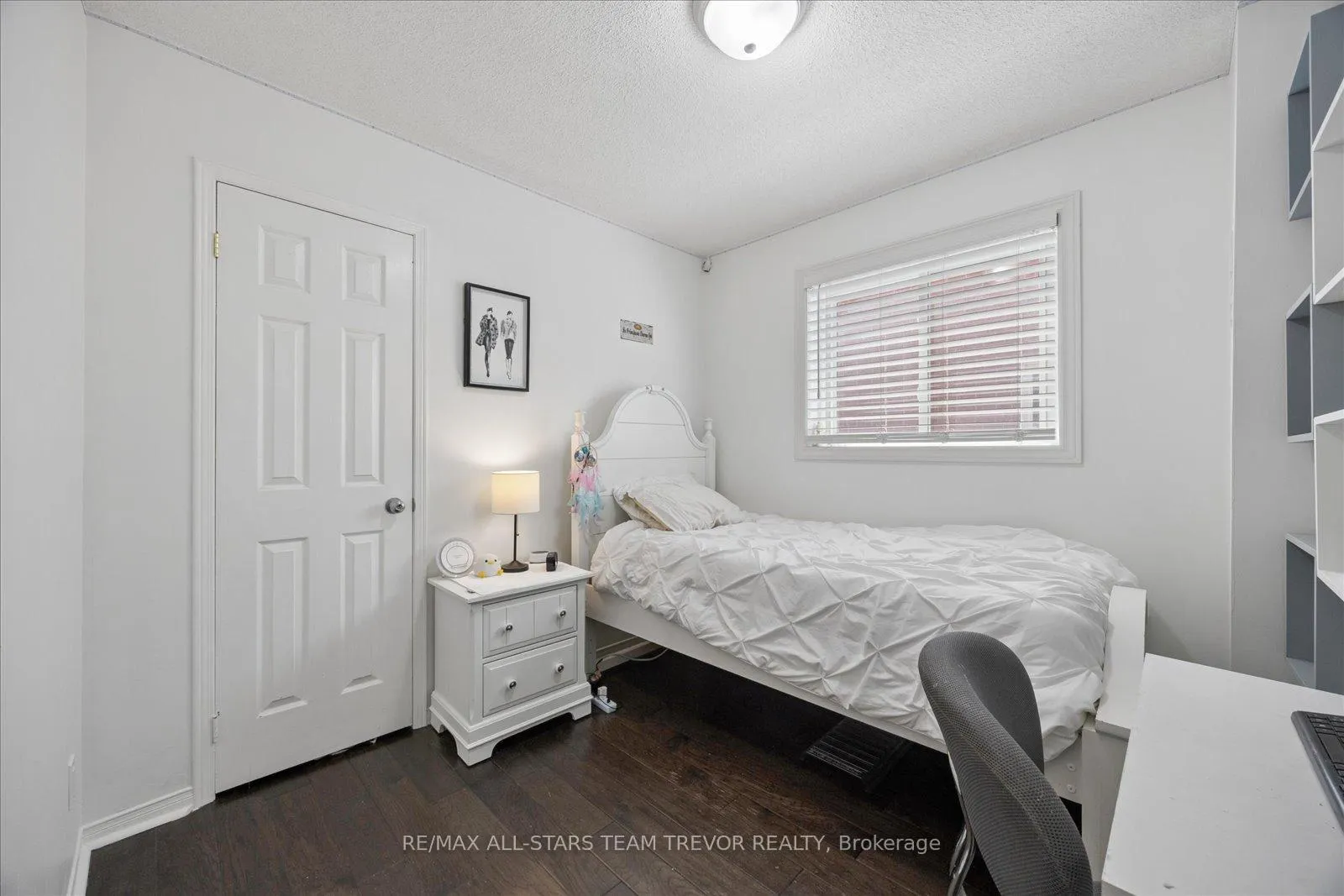 Photo 14 of 106 Carrick Avenue, Georgina, Keswick North — HOMEH