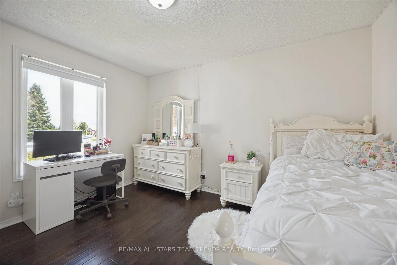 Photo 16 of 106 Carrick Avenue, Georgina, Keswick North — HOMEH