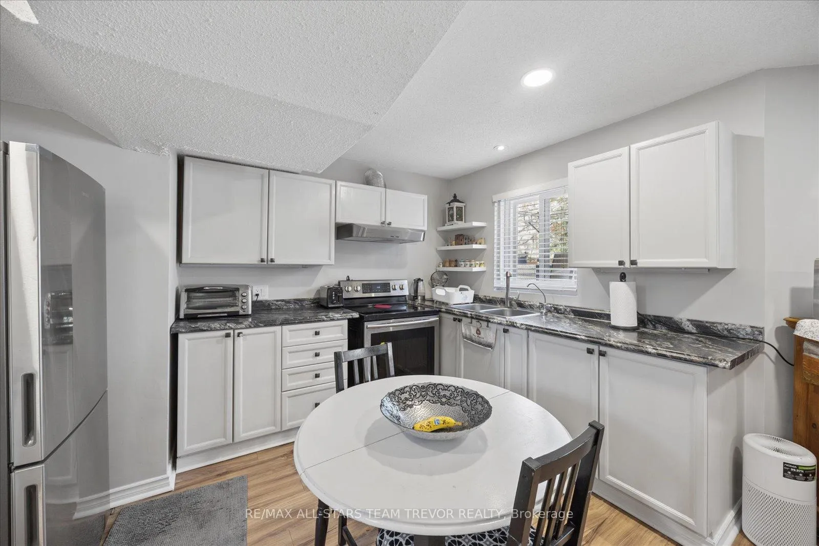 Photo 23 of 106 Carrick Avenue, Georgina, Keswick North — HOMEH