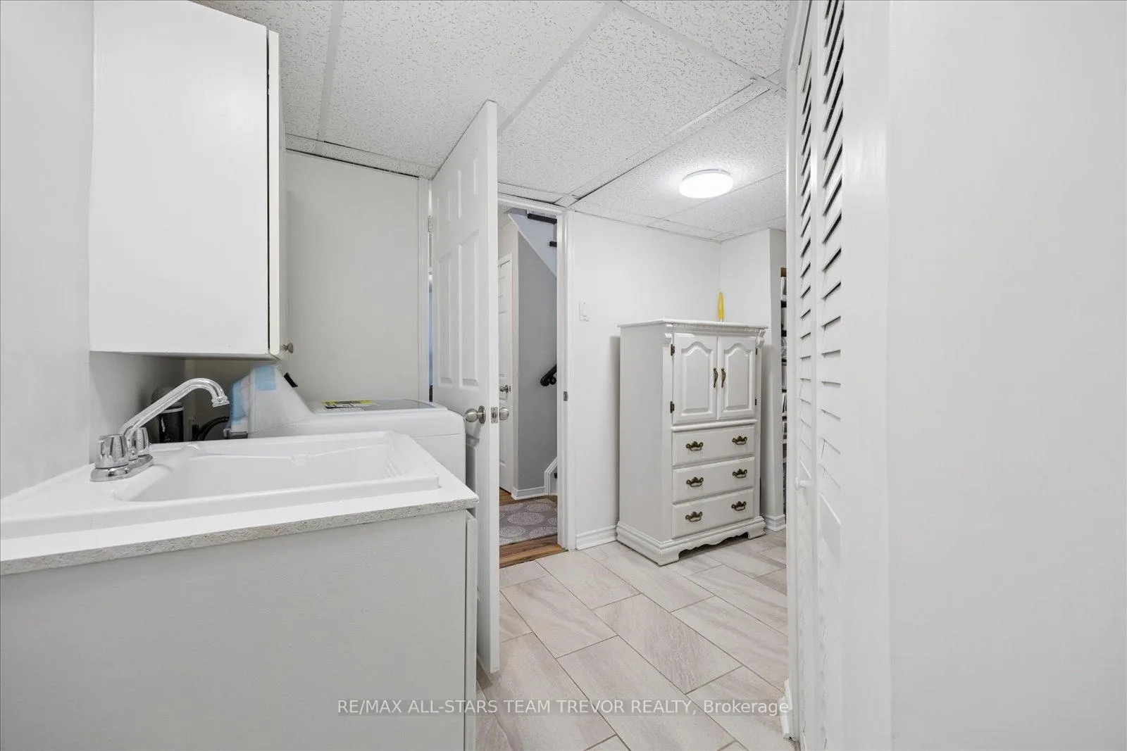 Photo 32 of 106 Carrick Avenue, Georgina, Keswick North — HOMEH