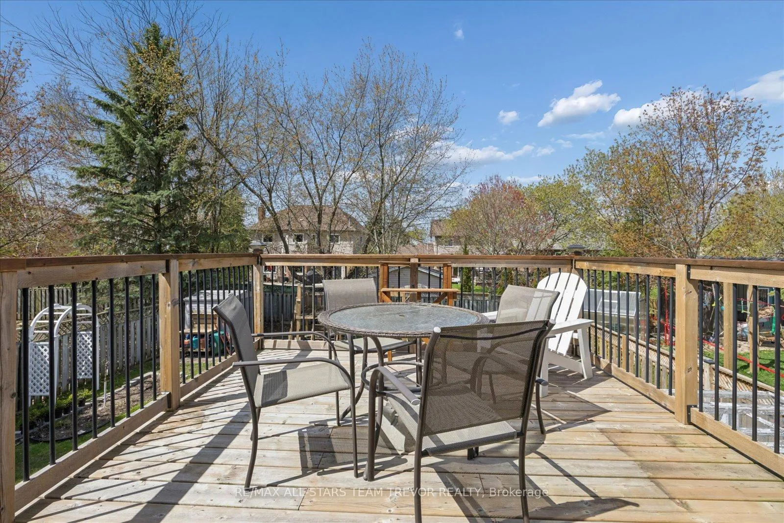 Photo 35 of 106 Carrick Avenue, Georgina, Keswick North — HOMEH