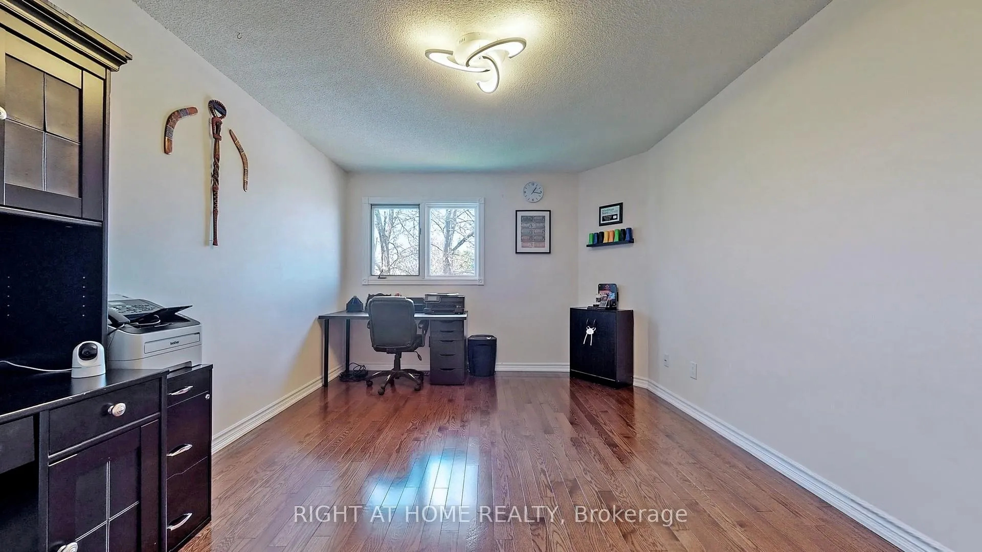 Photo 11 of Unit Main and upper floor, 95 Lensmith Drive, Aurora, Aurora Highlands — HOMEH