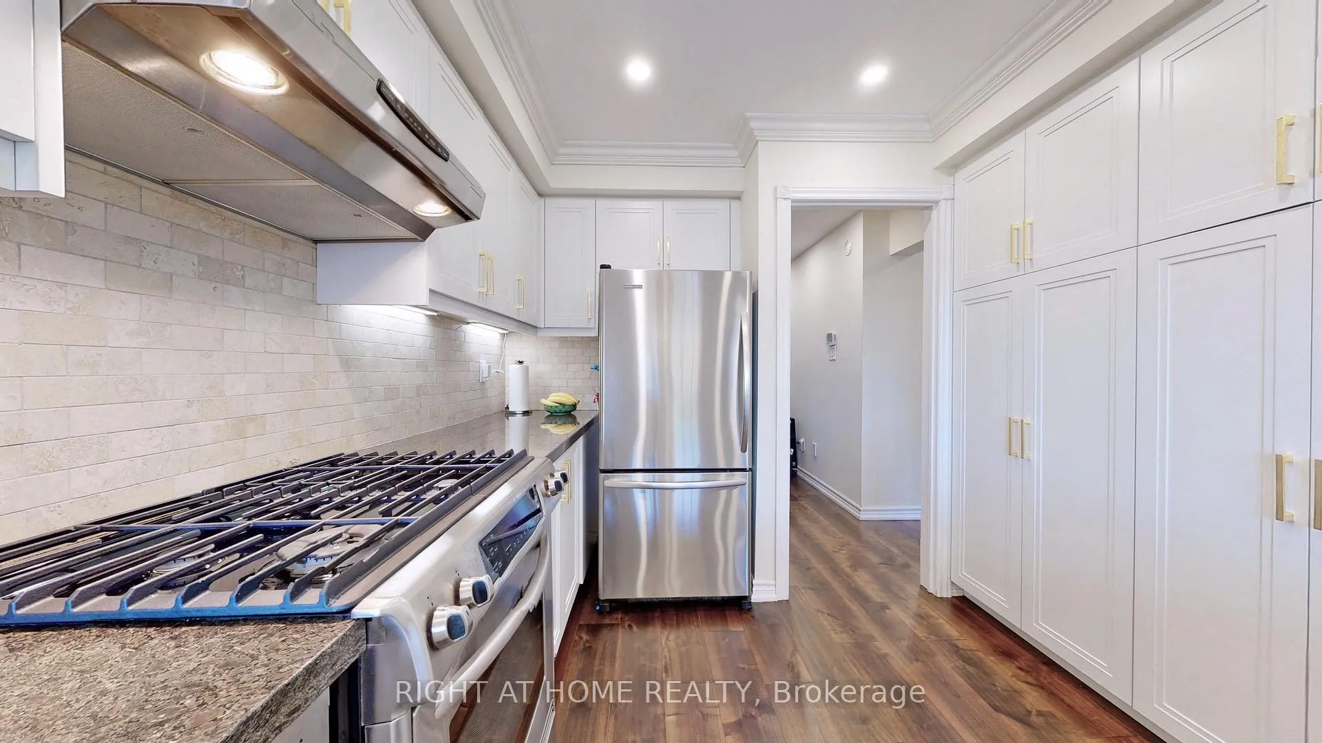 Photo 29 of Unit Main and upper floor, 95 Lensmith Drive, Aurora, Aurora Highlands — HOMEH