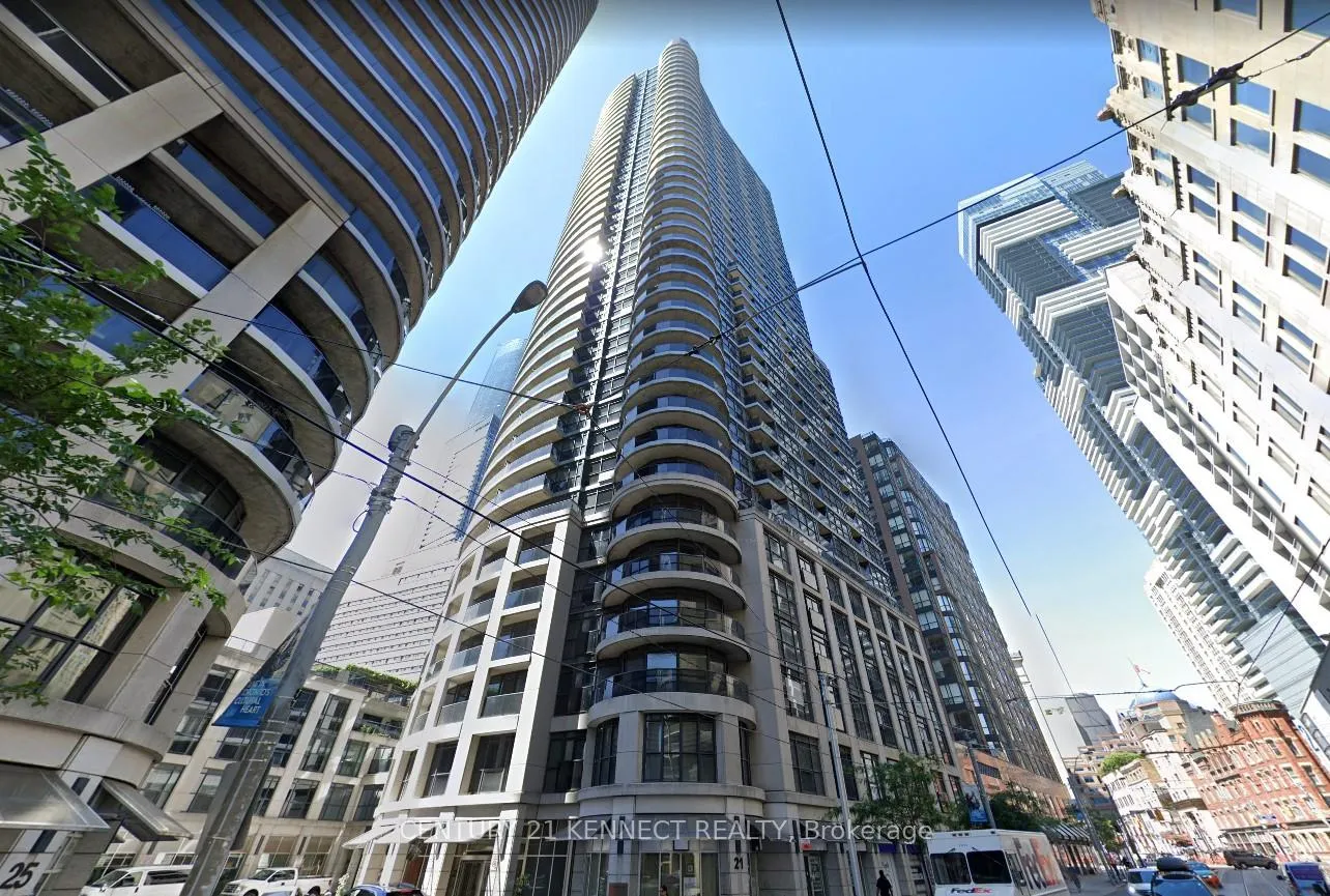 Front of Unit 3606, 21 Carlton Street