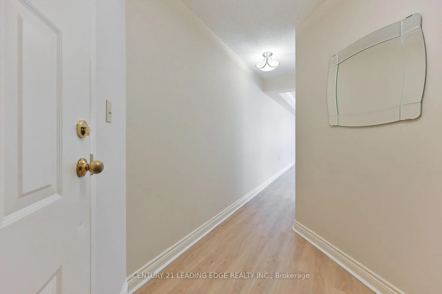 Photo 9 of Unit 214, 100 Anna Russell Way, Markham, Unionville — HOMEH