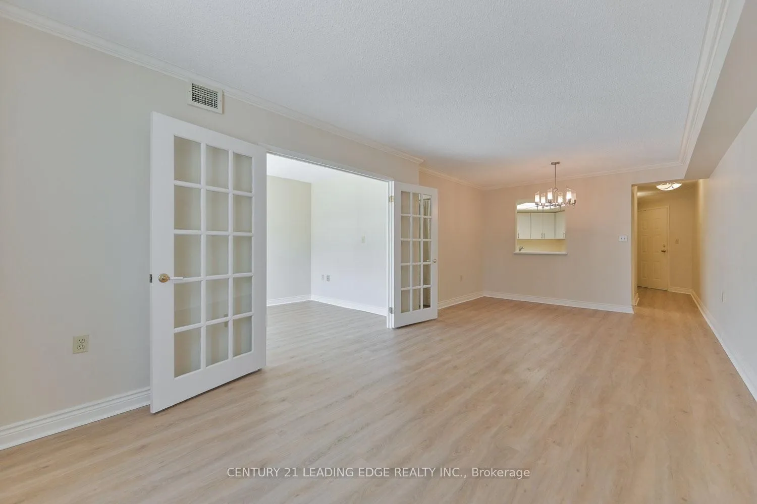Photo 13 of Unit 214, 100 Anna Russell Way, Markham, Unionville — HOMEH