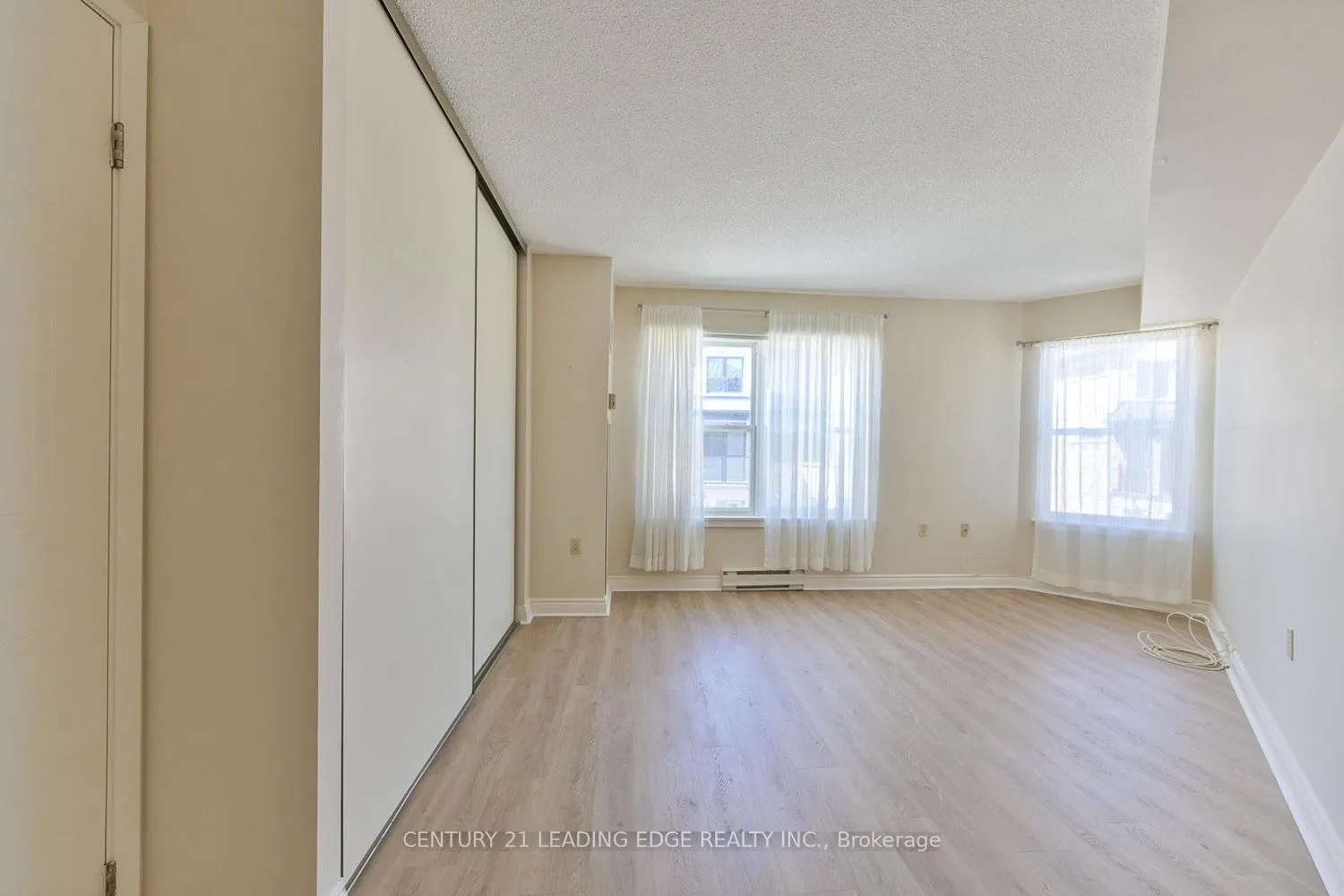 Photo 22 of Unit 214, 100 Anna Russell Way, Markham, Unionville — HOMEH