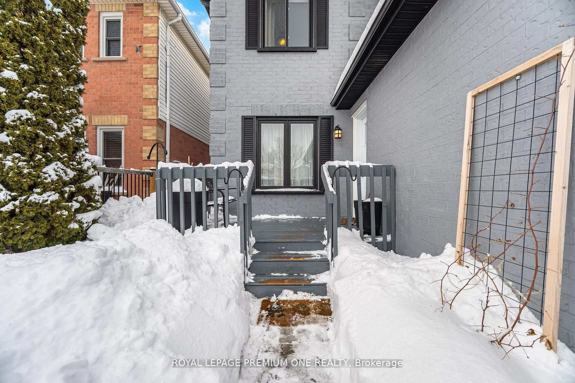 Photo 6 of 69 Mcknight Crescent, New Tecumseth, Tottenham — HOMEH