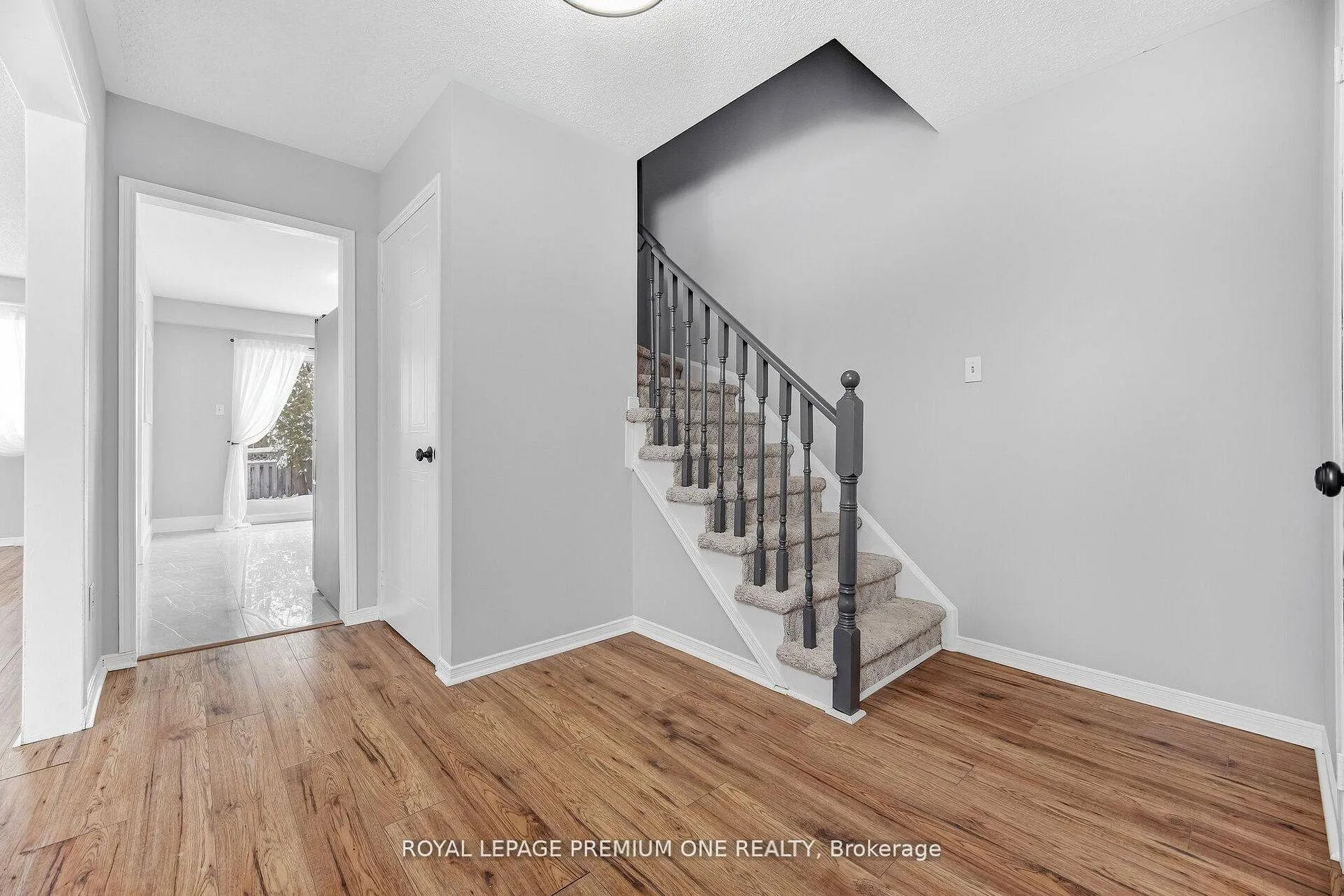 Photo 29 of 69 Mcknight Crescent, New Tecumseth, Tottenham — HOMEH