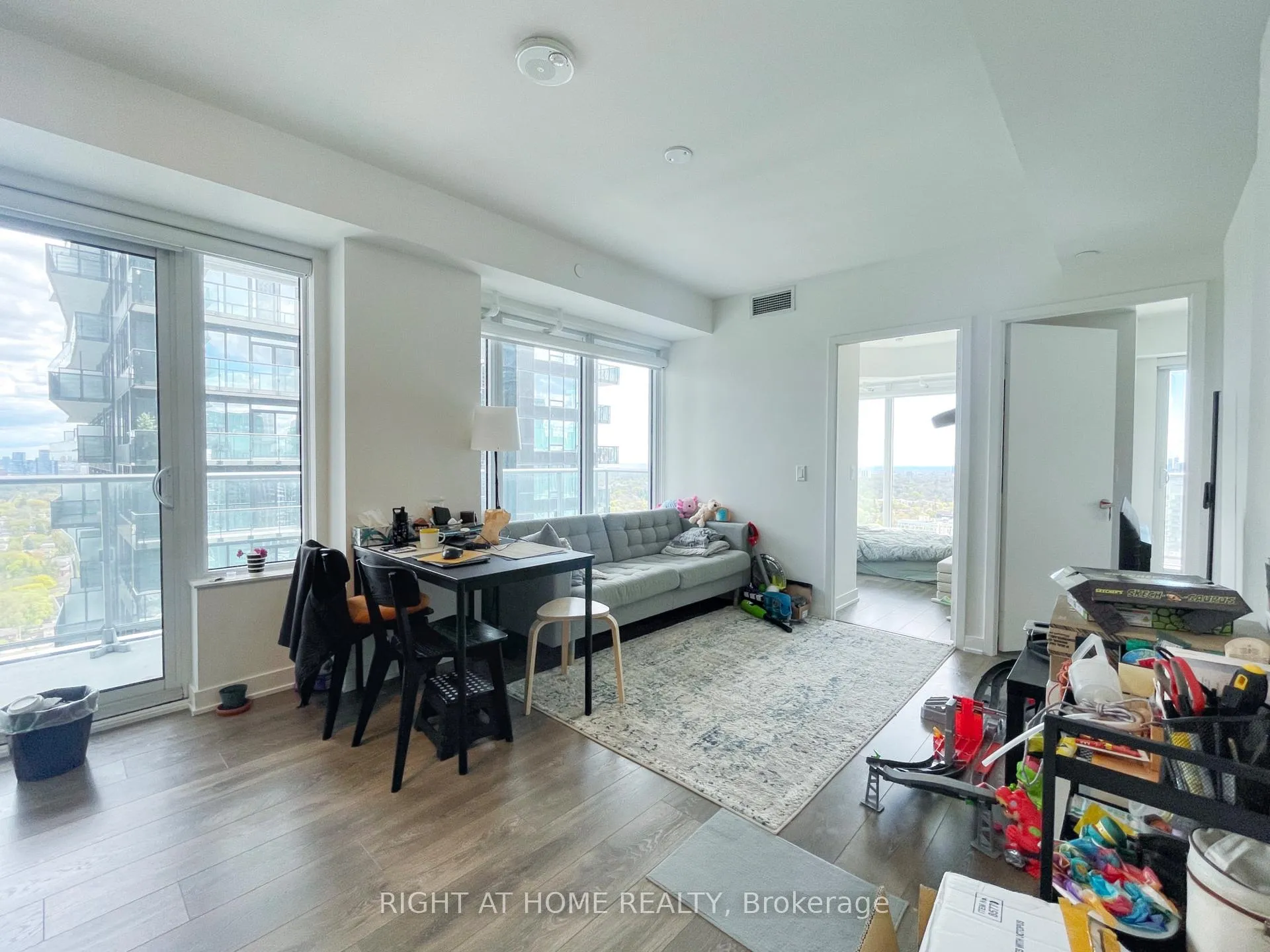 Photo 5 of Unit 3104, 195 Redpath Avenue, Toronto, Mount Pleasant West — HOMEH