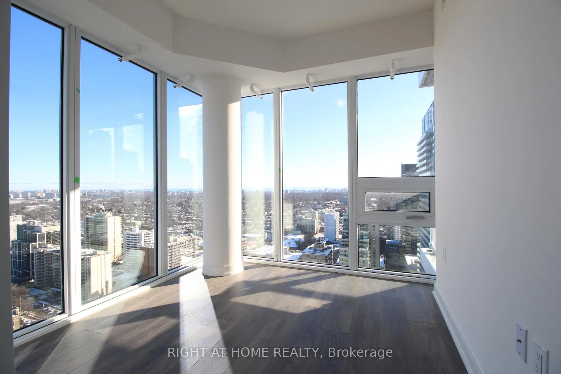Photo 12 of Unit 3104, 195 Redpath Avenue, Toronto, Mount Pleasant West — HOMEH
