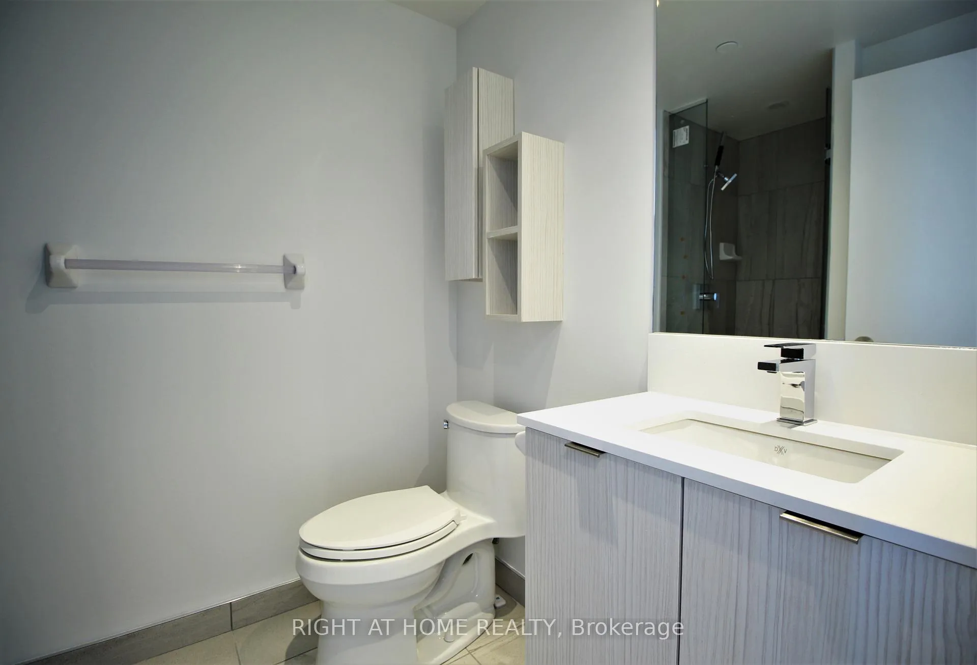 Photo 13 of Unit 3104, 195 Redpath Avenue, Toronto, Mount Pleasant West — HOMEH