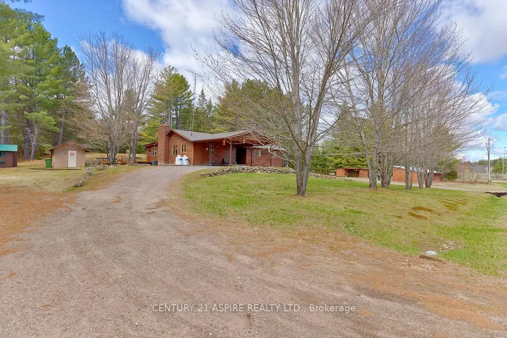 Photo 5 of 212 Eichstaedt Road, Petawawa — HOMEH