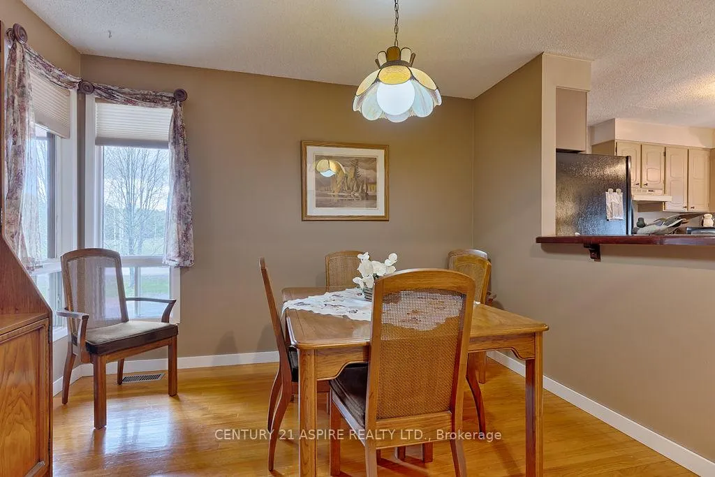 Photo 10 of 212 Eichstaedt Road, Petawawa — HOMEH