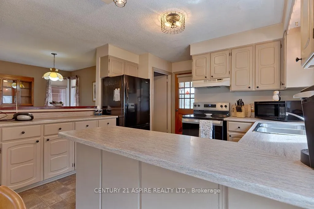 Photo 14 of 212 Eichstaedt Road, Petawawa — HOMEH