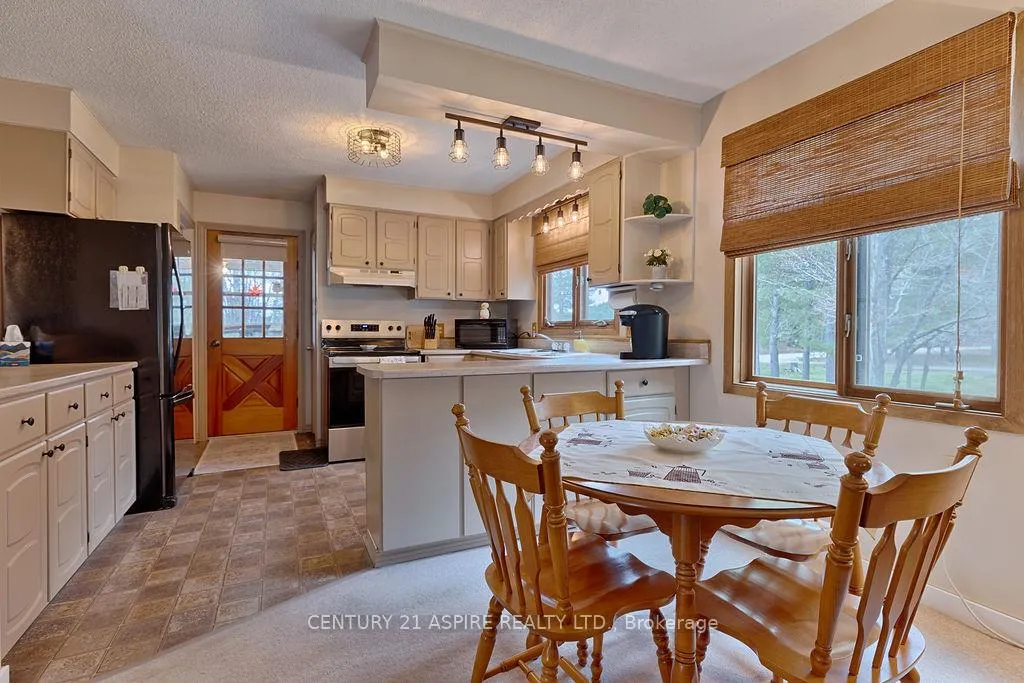 Photo 16 of 212 Eichstaedt Road, Petawawa — HOMEH