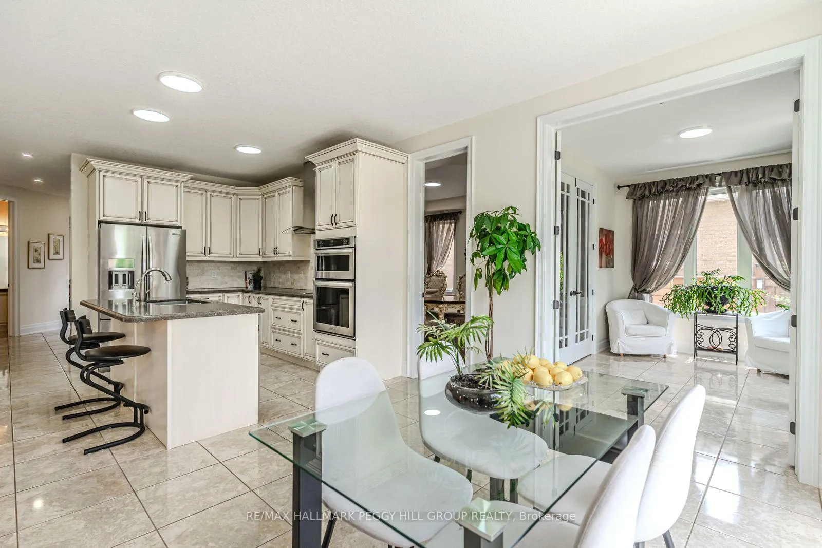 Photo 5 of 1746 Angus Street, Innisfil, Alcona — HOMEH
