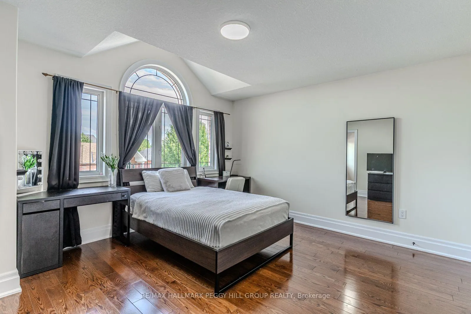 Photo 12 of 1746 Angus Street, Innisfil, Alcona — HOMEH