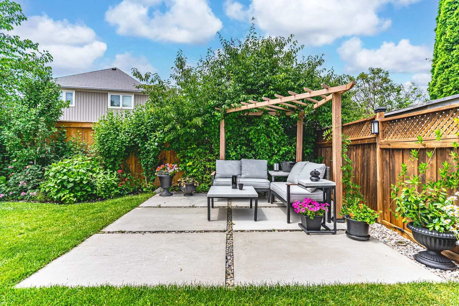 Photo 25 of 1746 Angus Street, Innisfil, Alcona — HOMEH