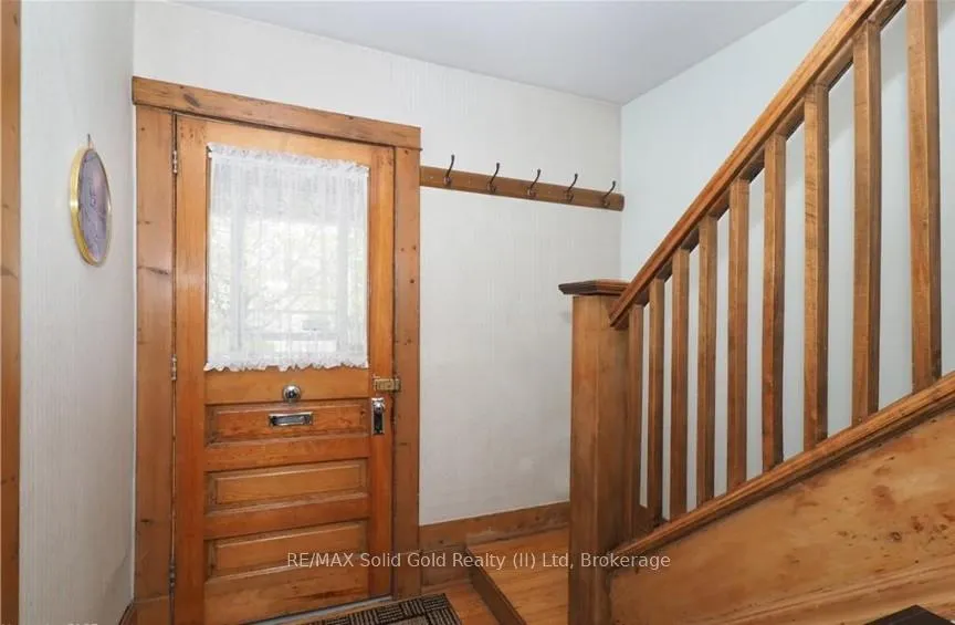Photo 5 of 373 Garden Avenue, Cambridge — HOMEH