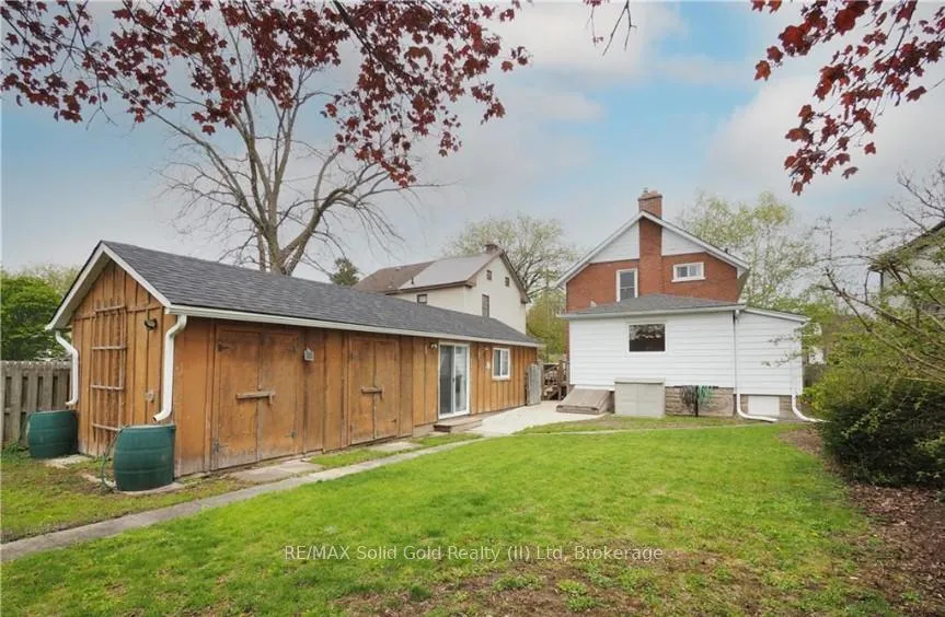 Photo 33 of 373 Garden Avenue, Cambridge — HOMEH