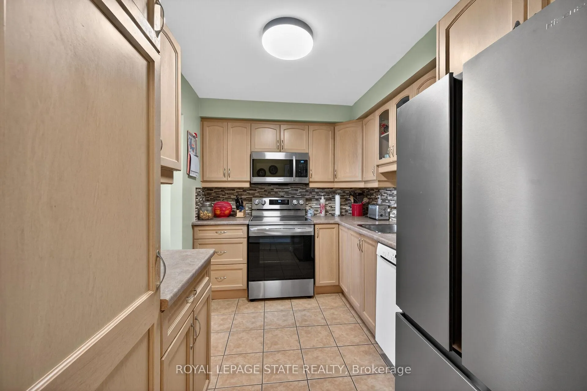 Photo 19 of Unit 9, 1455 Garth Street, Hamilton, Sheldon — HOMEH