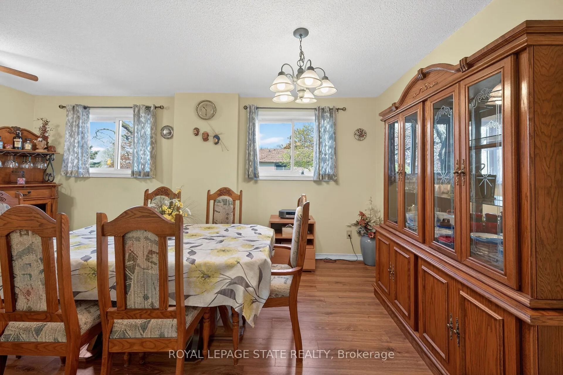 Photo 21 of Unit 9, 1455 Garth Street, Hamilton, Sheldon — HOMEH