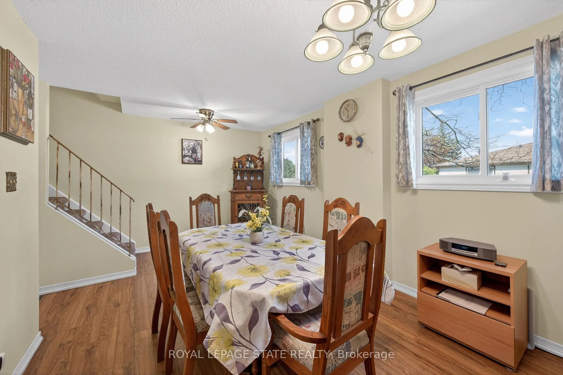 Photo 22 of Unit 9, 1455 Garth Street, Hamilton, Sheldon — HOMEH