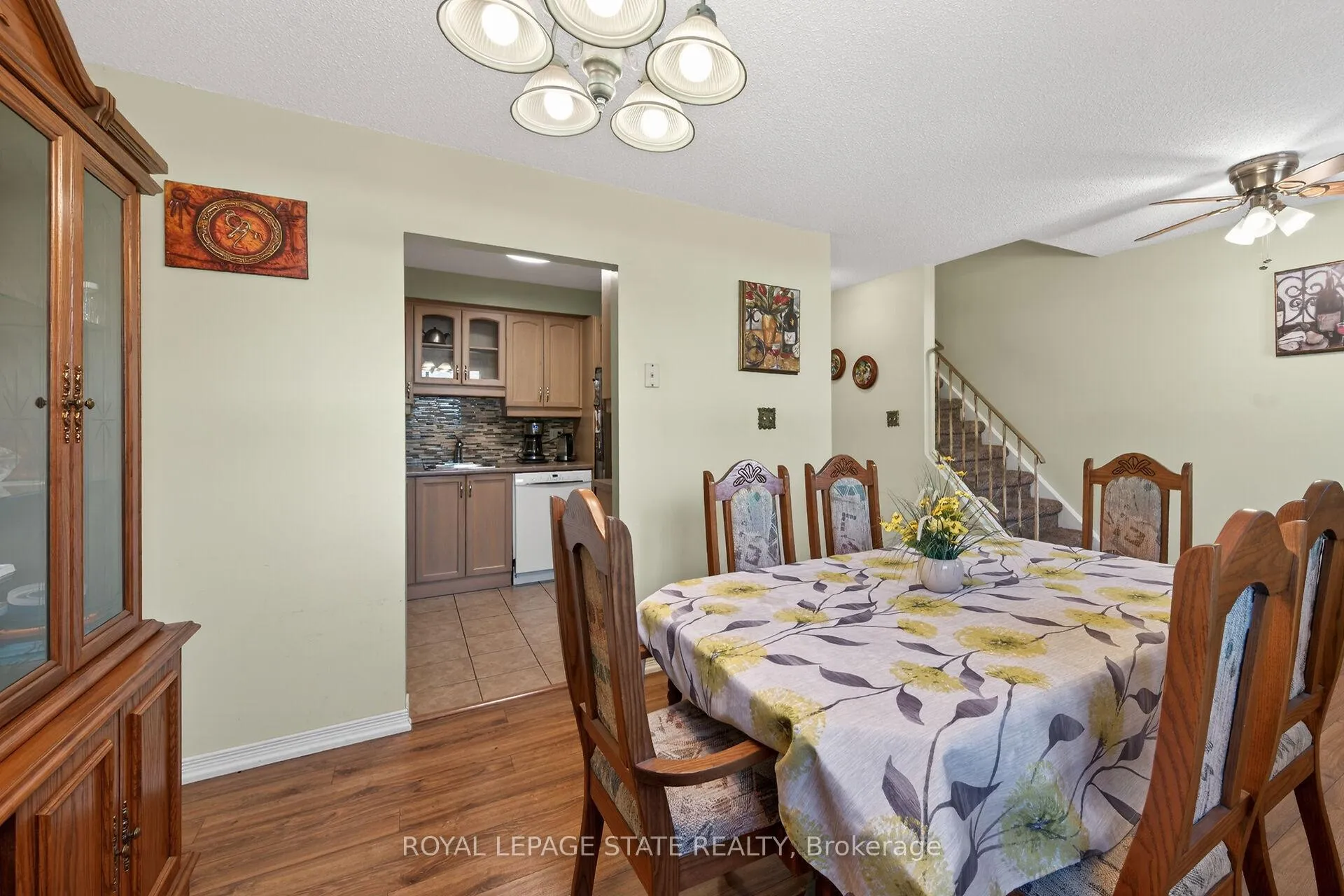 Photo 23 of Unit 9, 1455 Garth Street, Hamilton, Sheldon — HOMEH