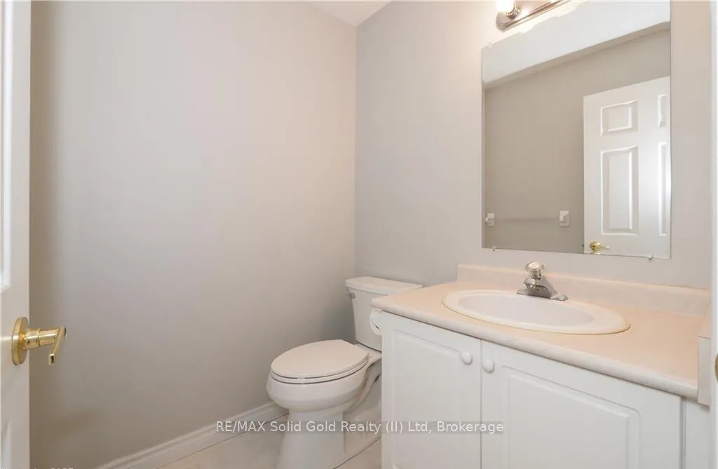 Photo 27 of 40 Dineen Court, Kitchener — HOMEH