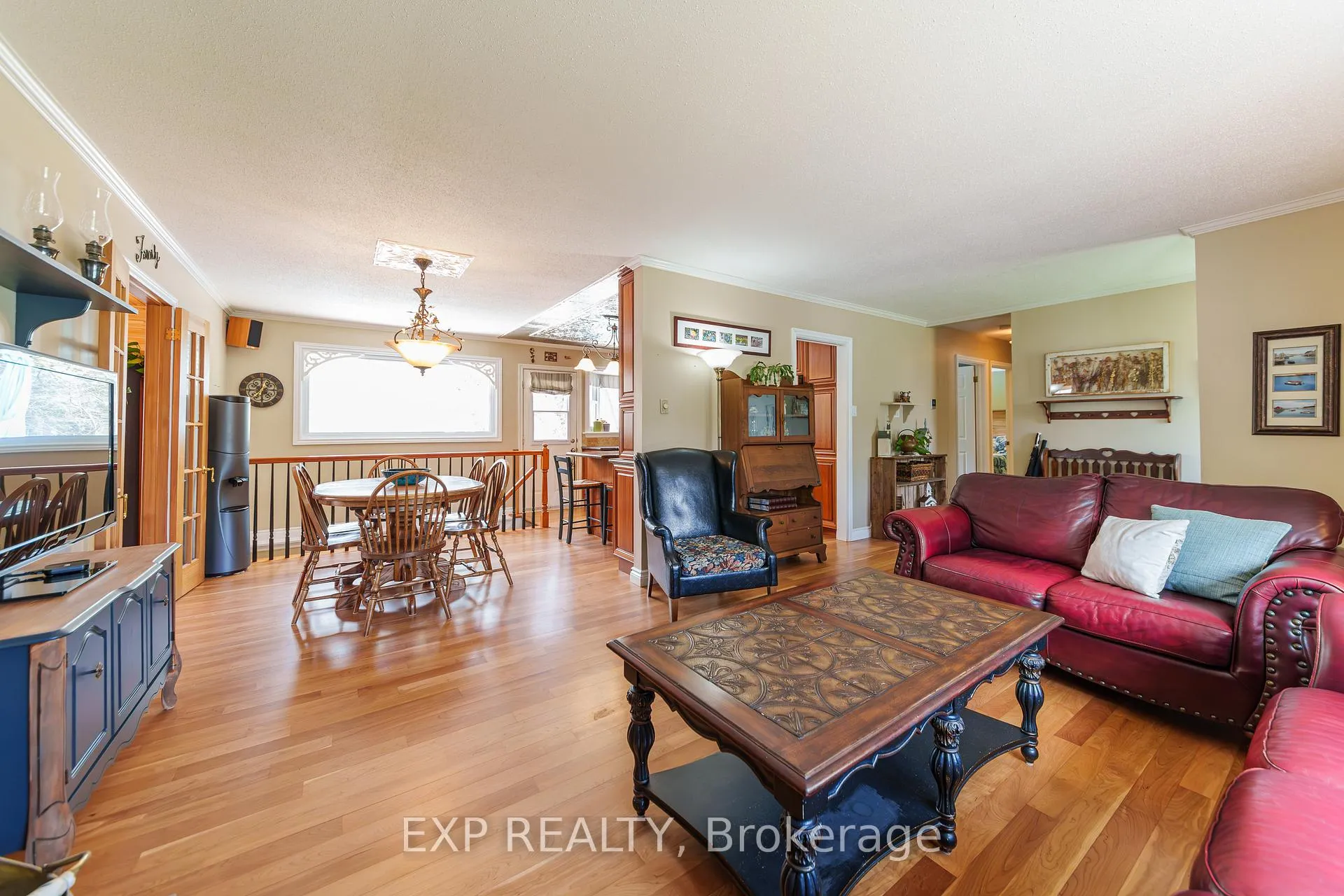 Photo 7 of 49 Parkmount Crescent, Ottawa, Sheahan Estates/Trend Village — HOMEH