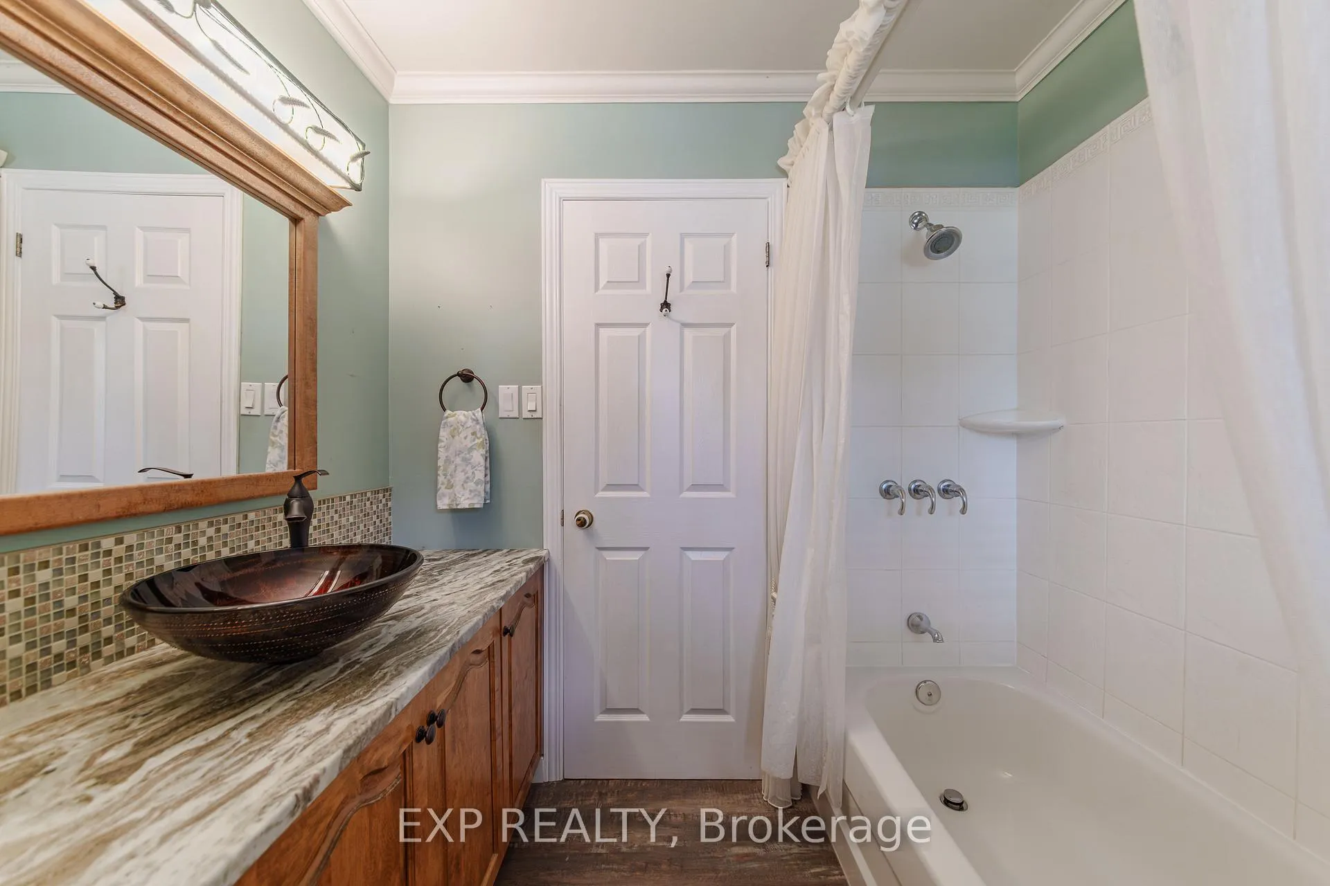 Photo 20 of 49 Parkmount Crescent, Ottawa, Sheahan Estates/Trend Village — HOMEH