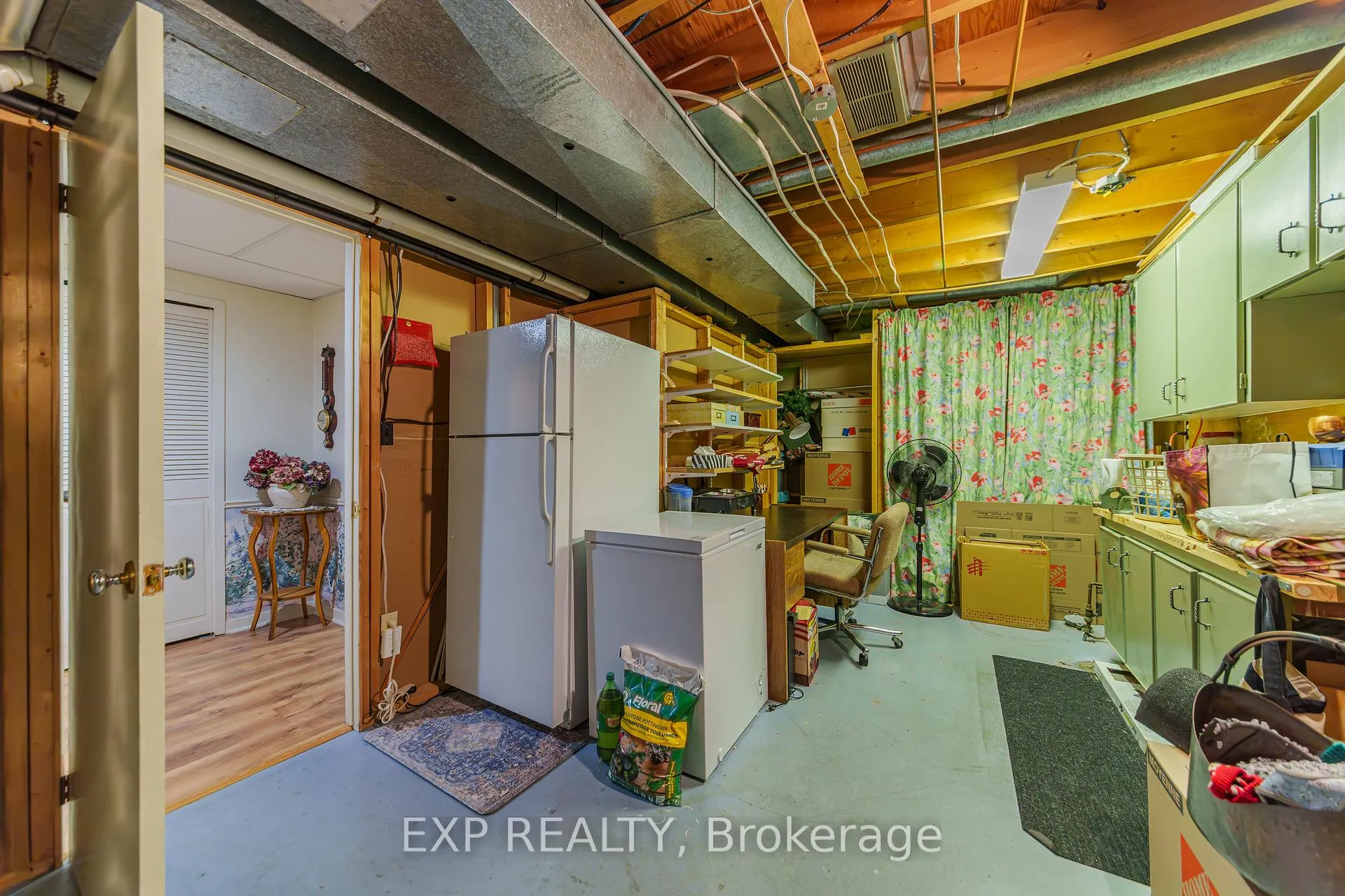 Photo 35 of 49 Parkmount Crescent, Ottawa, Sheahan Estates/Trend Village — HOMEH