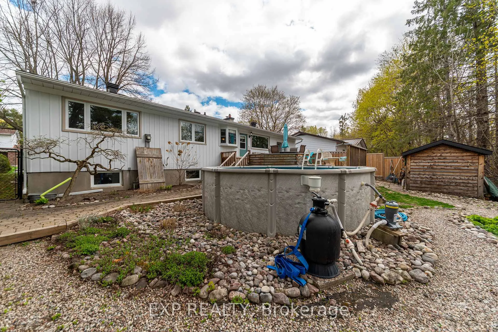 Photo 40 of 49 Parkmount Crescent, Ottawa, Sheahan Estates/Trend Village — HOMEH