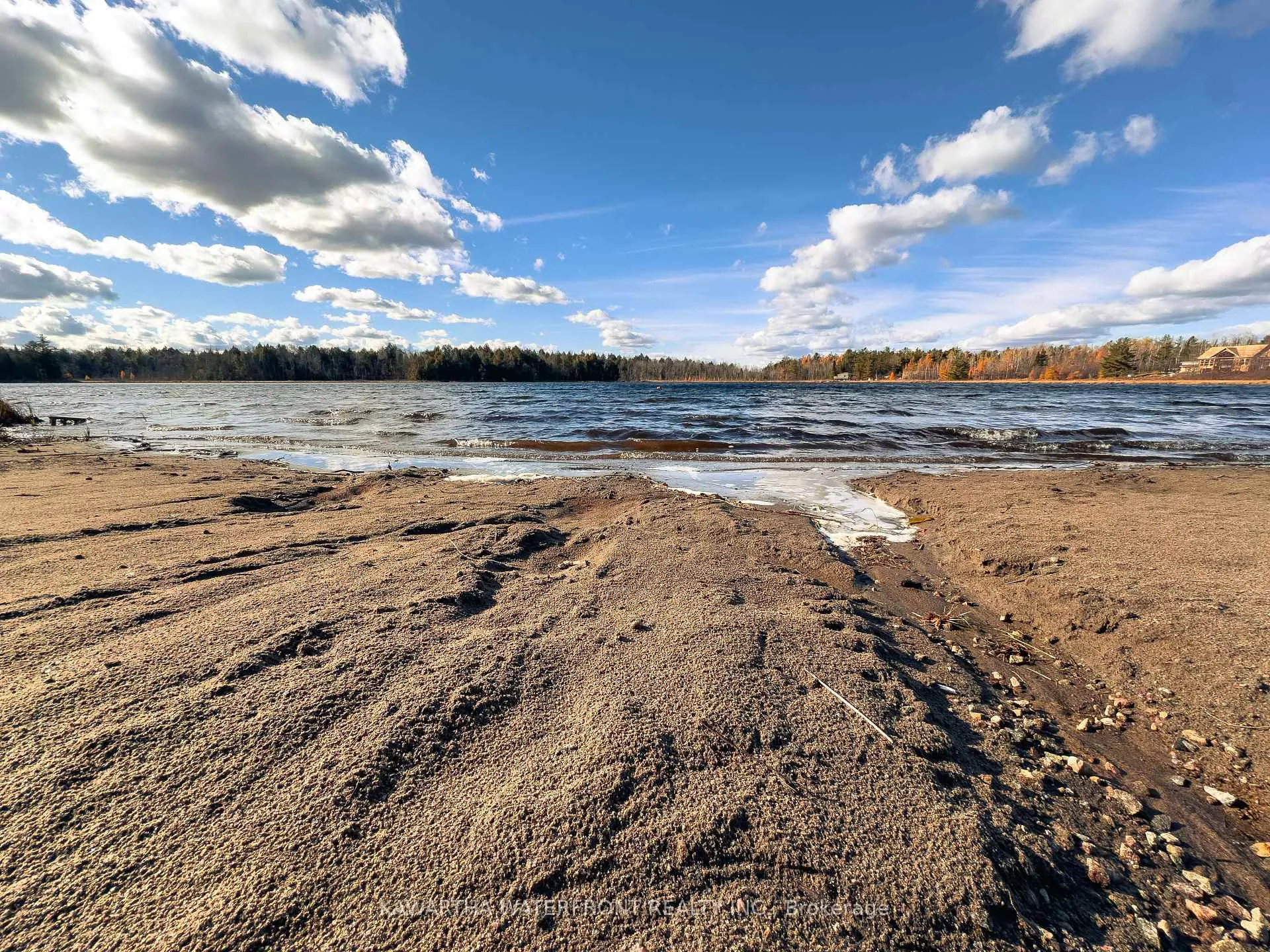Photo 16 of Weismuller Lane, Bracebridge, Draper — HOMEH