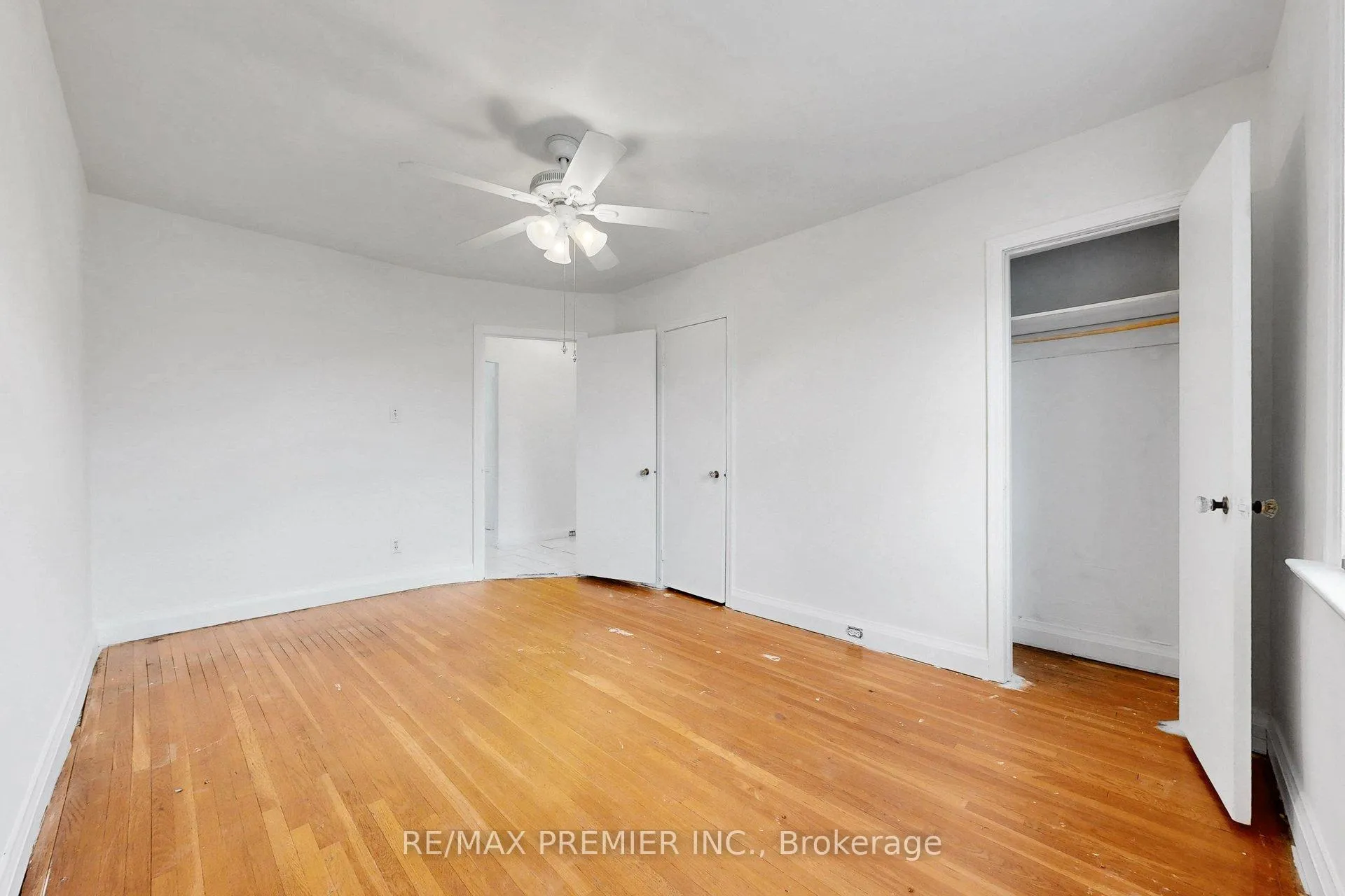 Photo 27 of 89 Burncrest Drive, Toronto, Bedford Park-Nortown — HOMEH