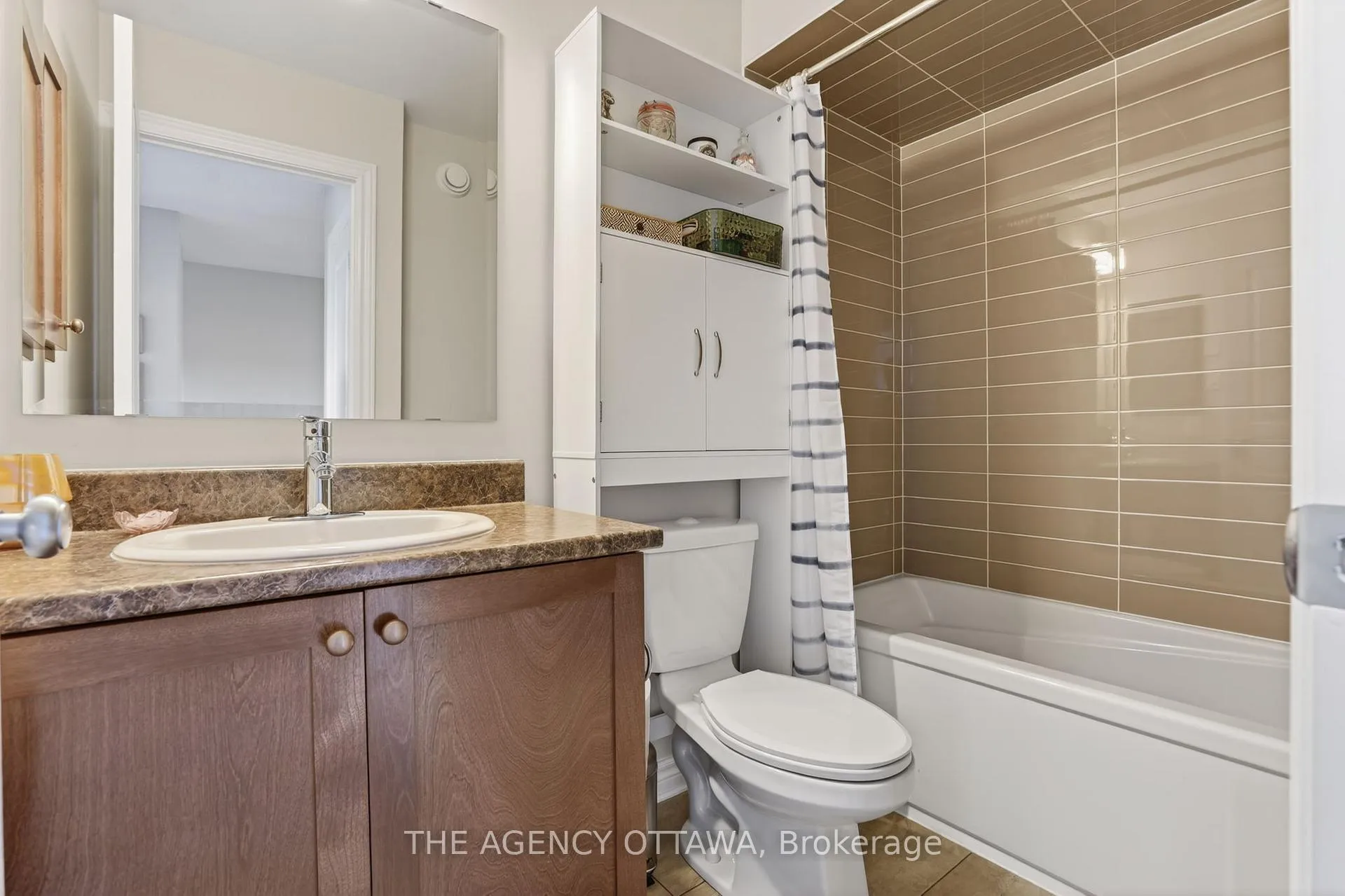 Photo 37 of 104 Gooseberry Place, Ottawa, Barrhaven - Longfields — HOMEH
